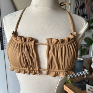 Women’s Ruffled rubbed tan triangle bikini top Sz m